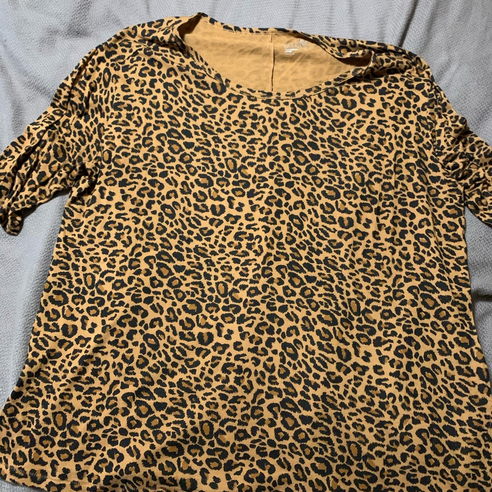 Elbow length t shirt